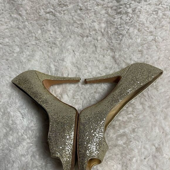 White House Black Market Dancer synthetic sparkling gold heels peep toe SZ10M - Picture 6 of 11